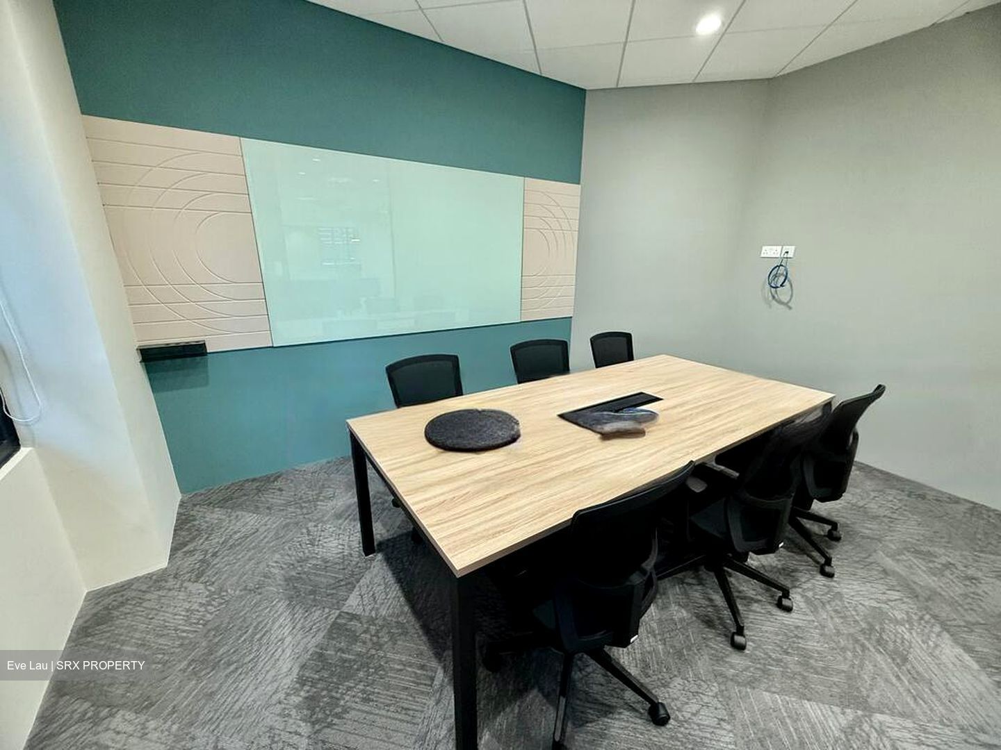 PLUS (D1), Office #454796051